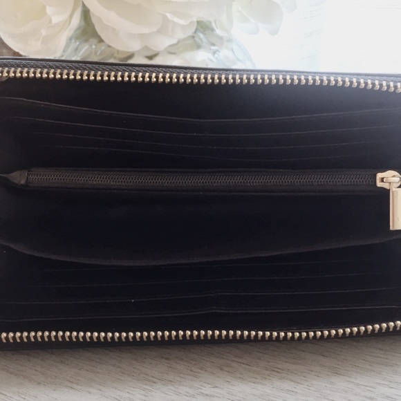 Forever 21 Faux Leather Wallet - Picture 6 of 6